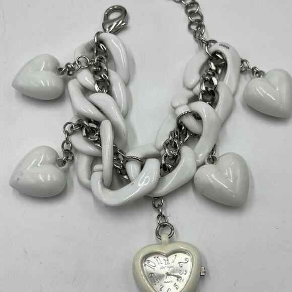 Betsey johnson Other - Betsey‎ Johnson Vintage Puffy 3D
White Acrylic Heart Chain
Bracelet Watch BJ7016